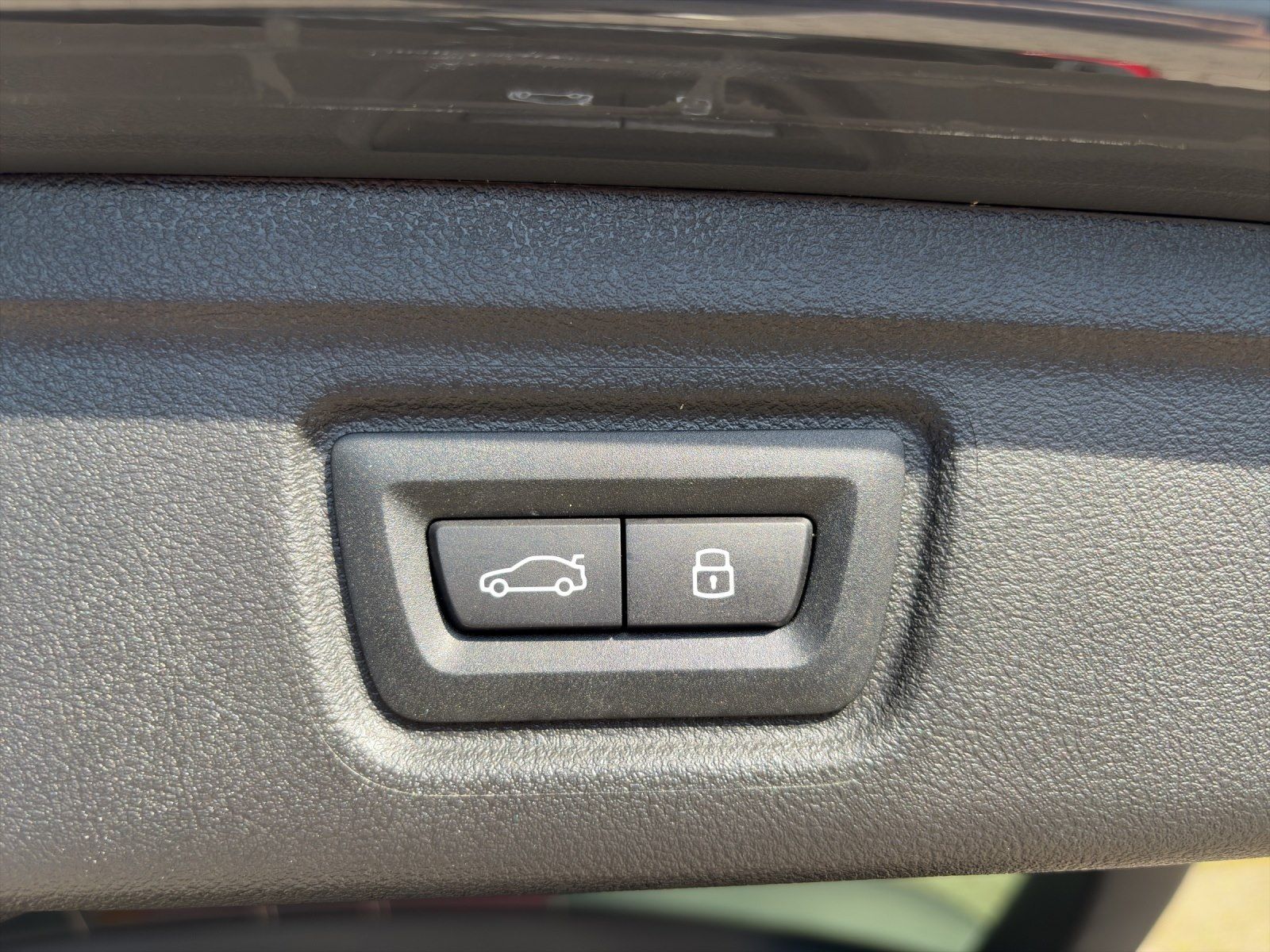 BMW 320i Touring M-Sport AHK HUD DrivAss. ACC ParkAs