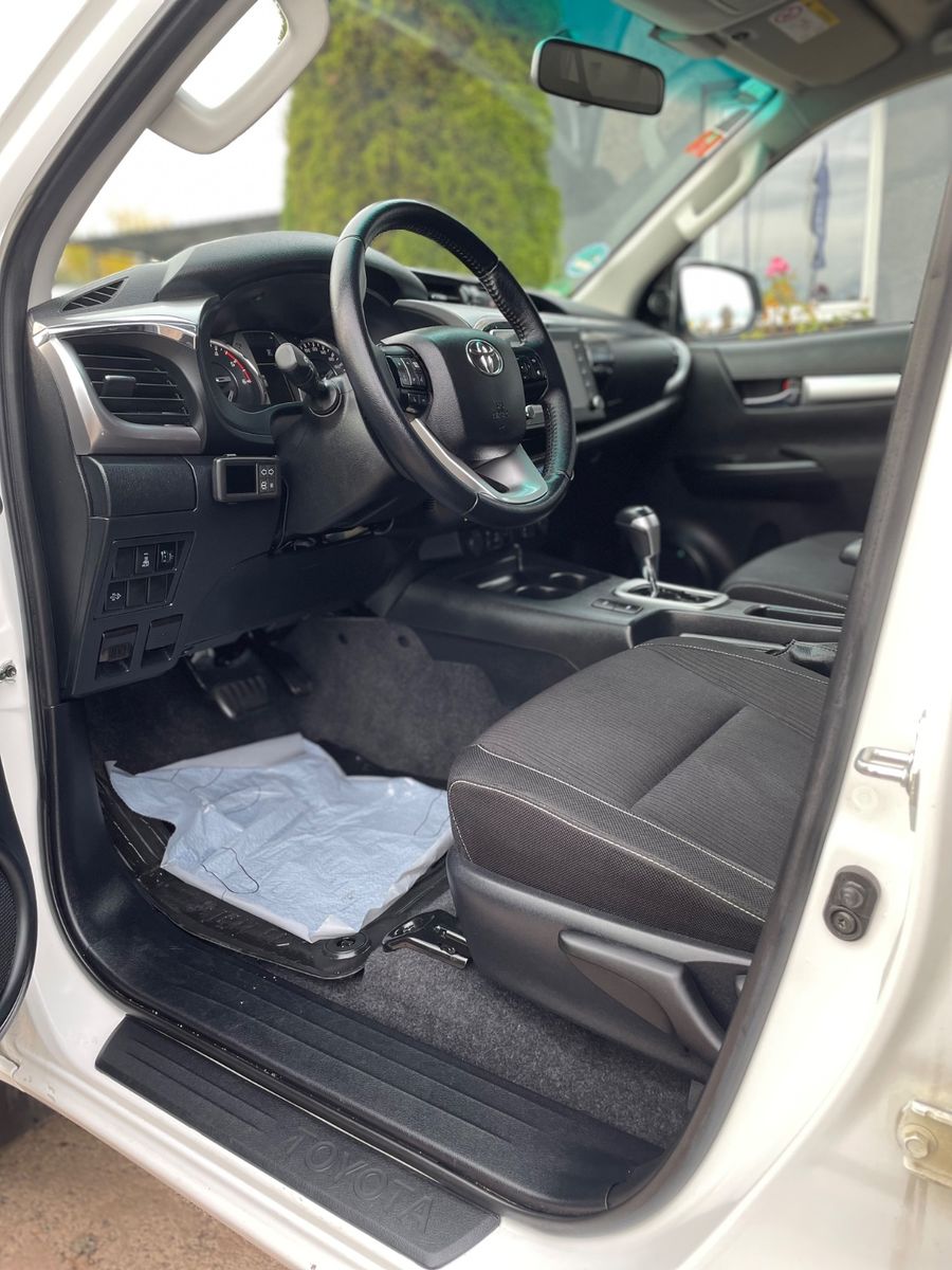 Toyota Hilux Double Cab Comfort 4x4