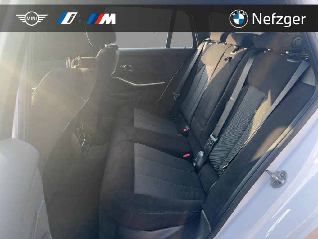 BMW 318 i Touring M Sport HUD LED HiFi