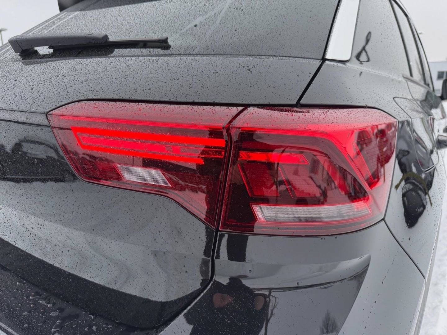 Volkswagen T-Roc Move 1.5 TSI - Samsaru's Car Outlet