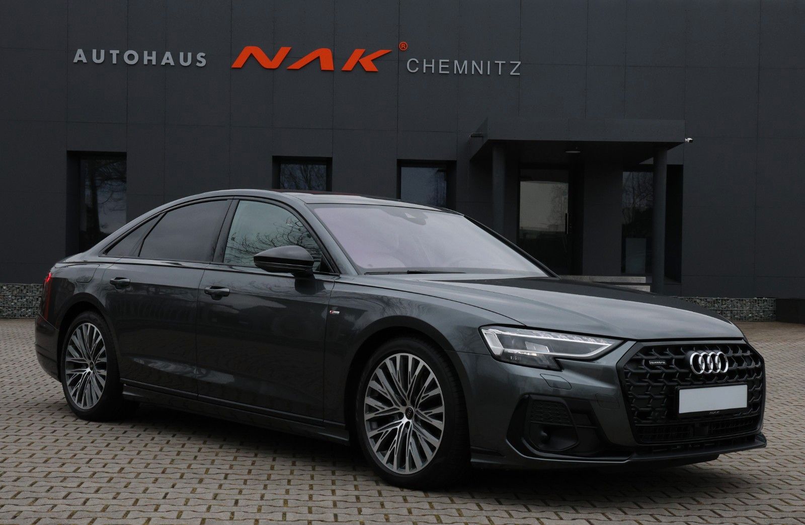 Audi A8 50 TDI quat. S line - Samsaru's Car Outlet