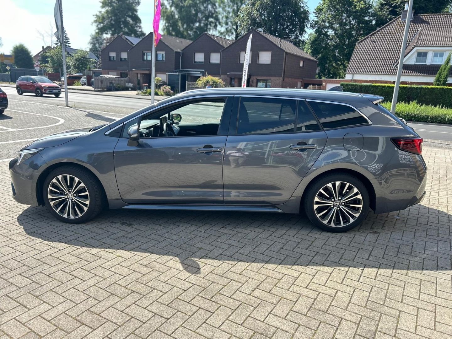 Toyota Corolla TS Hybrid Teamplayer ACC LED SHZ NAVI AC