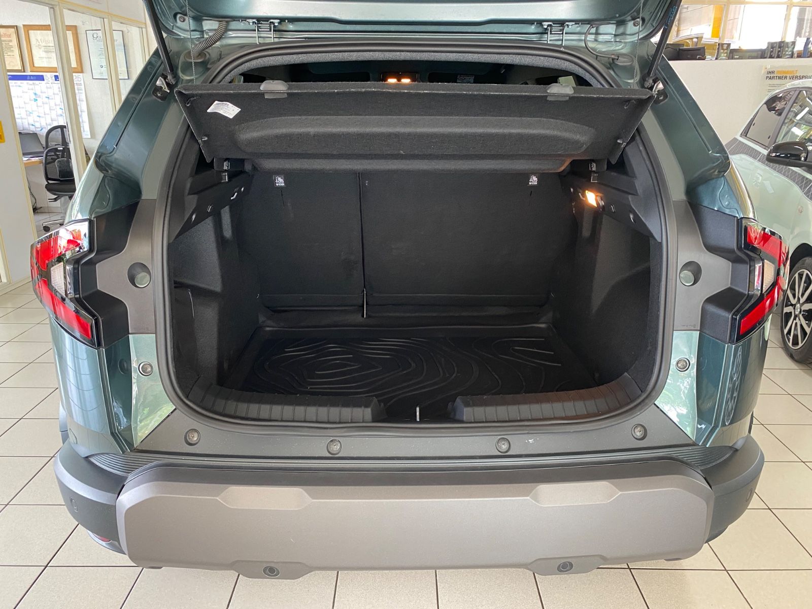 Dacia Duster III Hybrid 140 Extreme - Samsaru's Car Outlet