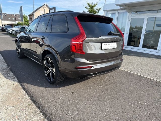 Volvo XC90 B5 Plus Dark AWD 7-Sitzer Luftfahrw. Panora