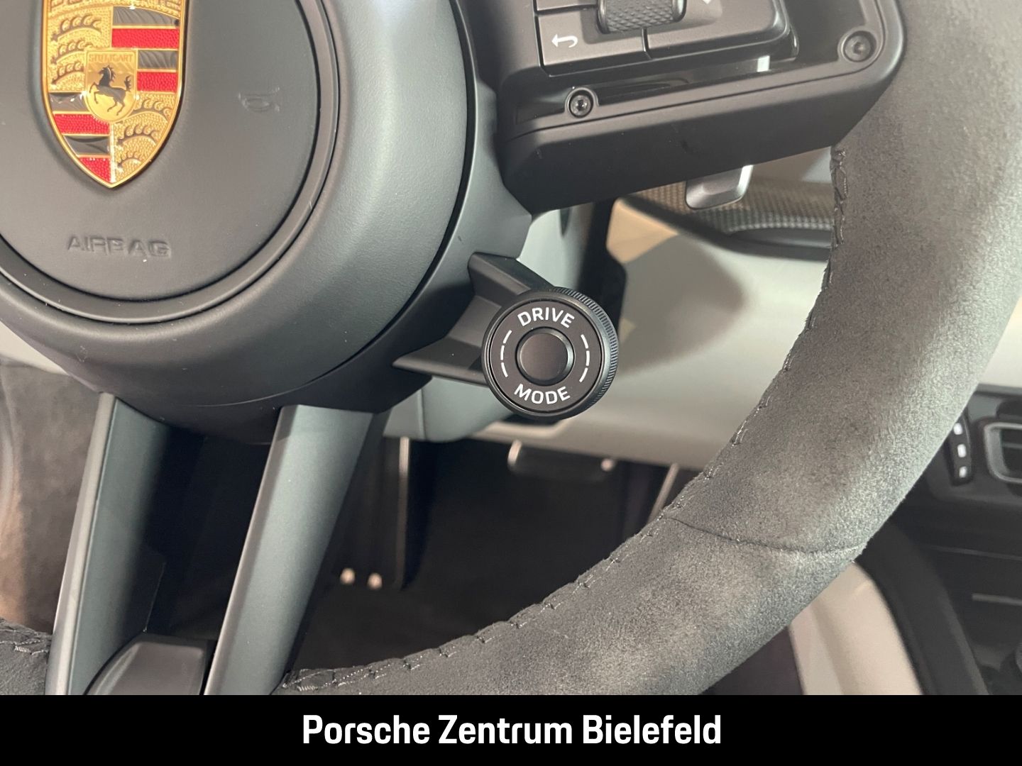 Porsche 992 911 Carrera 4 GTS Cabriolet Sportabgasanlage