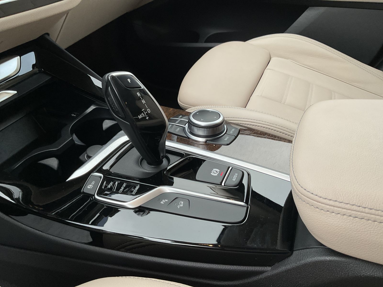 BMW X3 xDrive30d xLine Innovationspaket Head-Up LED