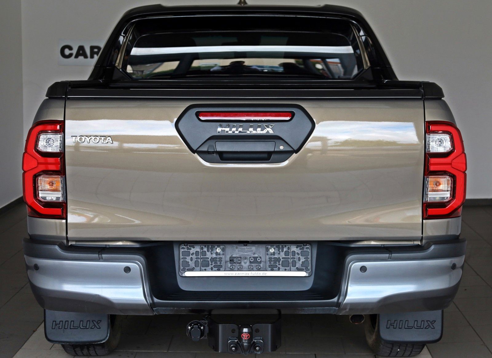 Toyota Hilux 2.8 D-4D Invincible Sport,ACC,AHK