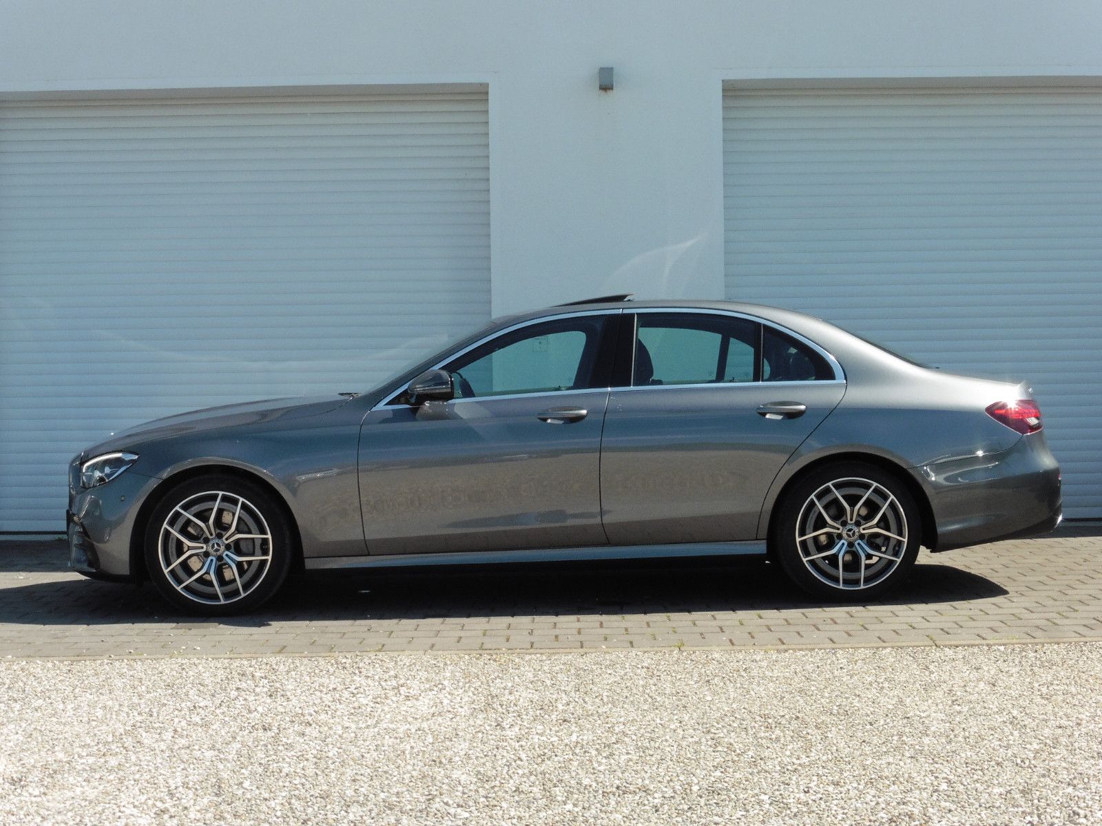 Mercedes-Benz E 300 d 4MATIC AMG Line - Samsaru's Car Outlet