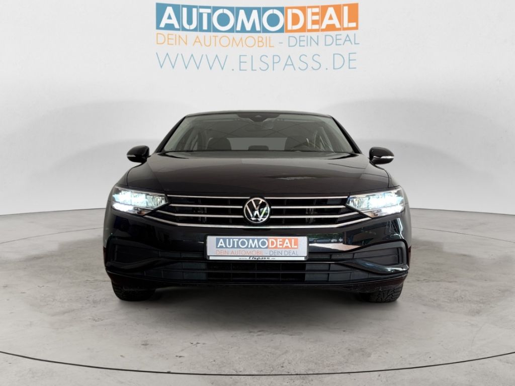 Volkswagen Passat Basis - Samsaru's Car Outlet