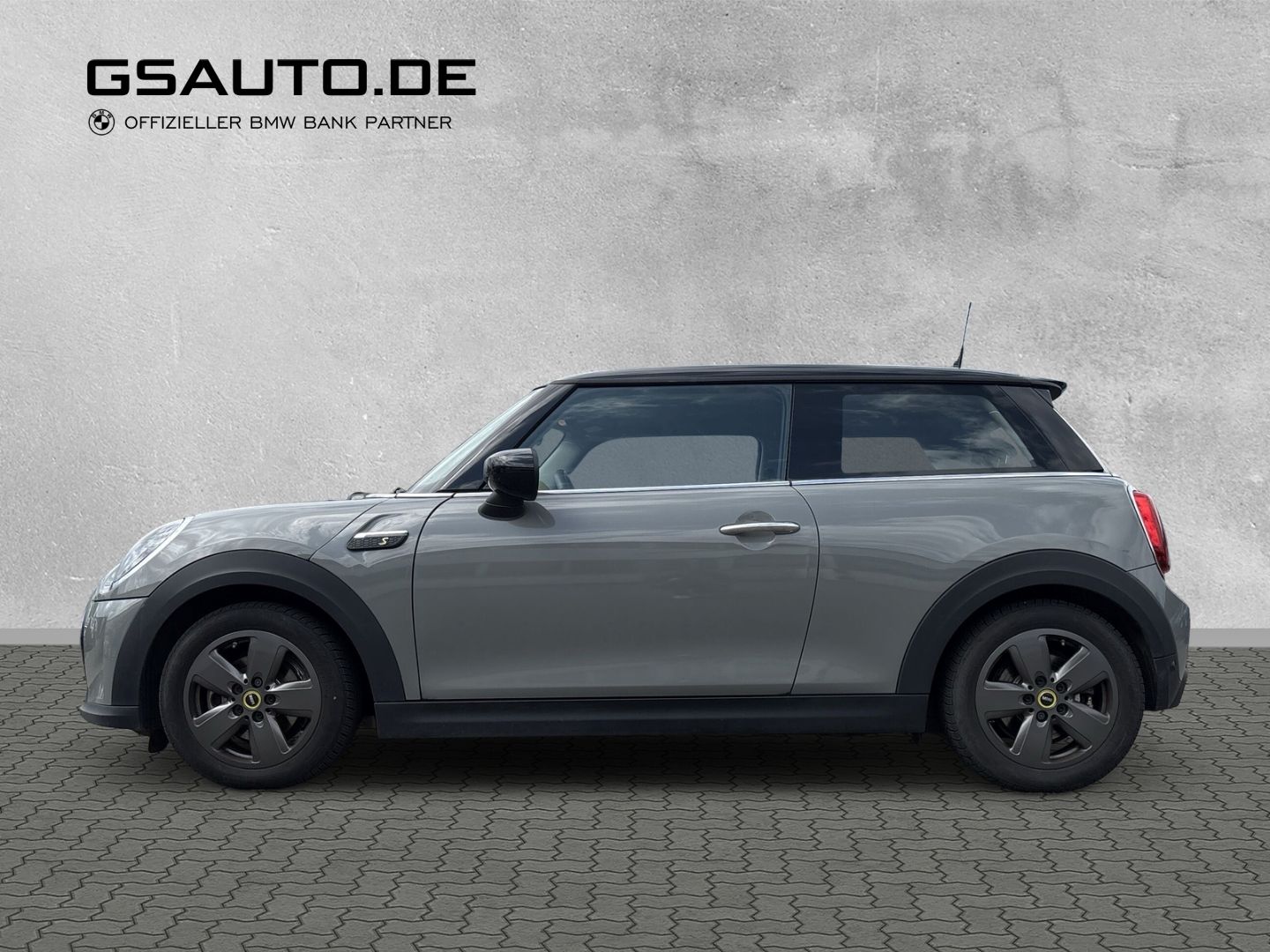MINI Cooper SE Essential Trim - Samsaru's Car Outlet