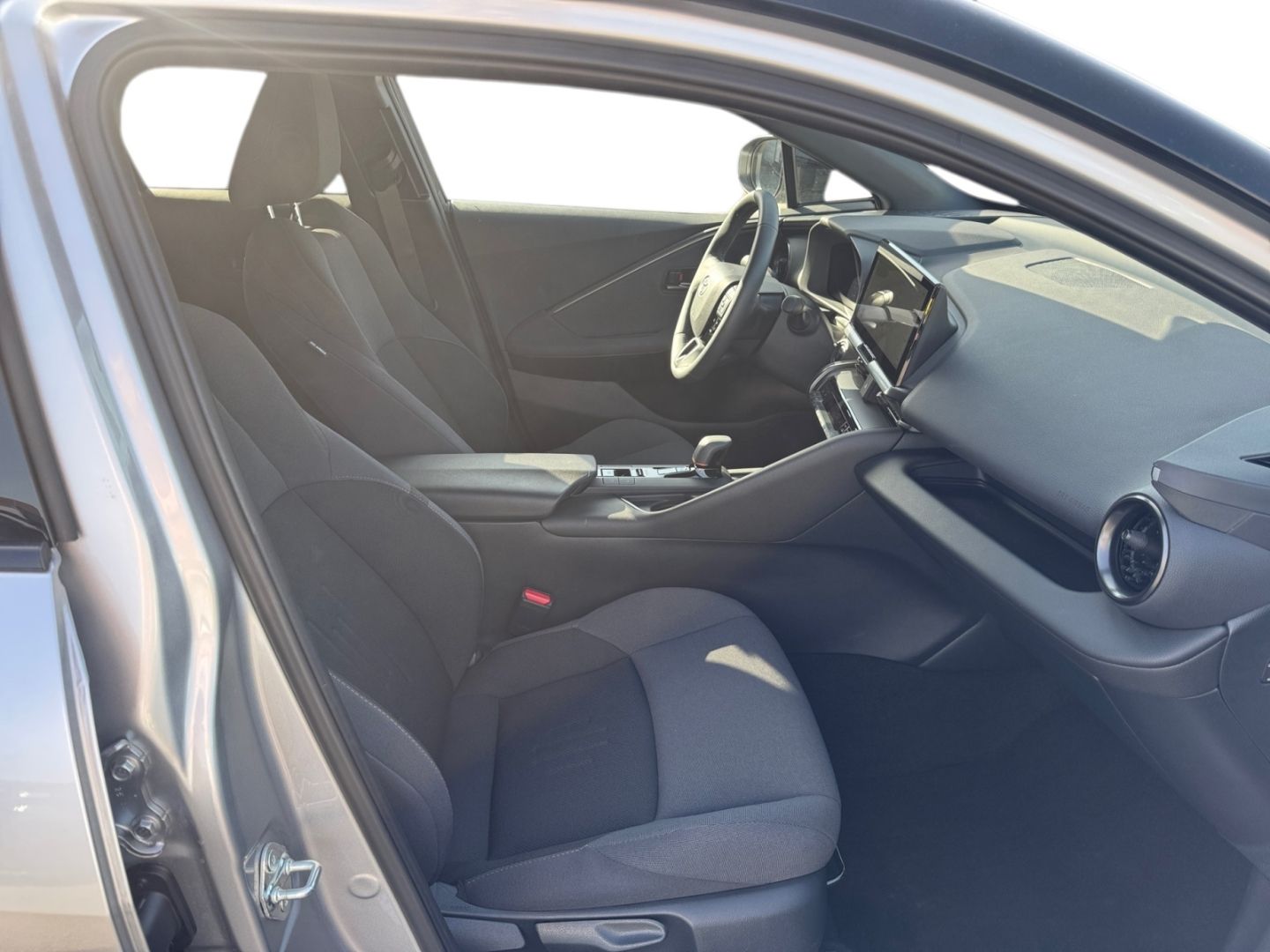 Toyota C-HR Hybrid 1.8 Team Deutschland *Technik-Paket*