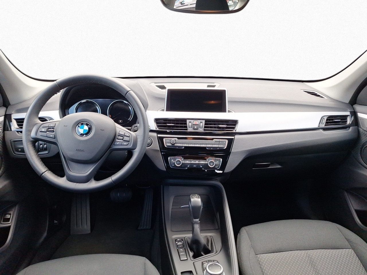 BMW X1 xDrive25e Advantage - Samsaru's Car Outlet