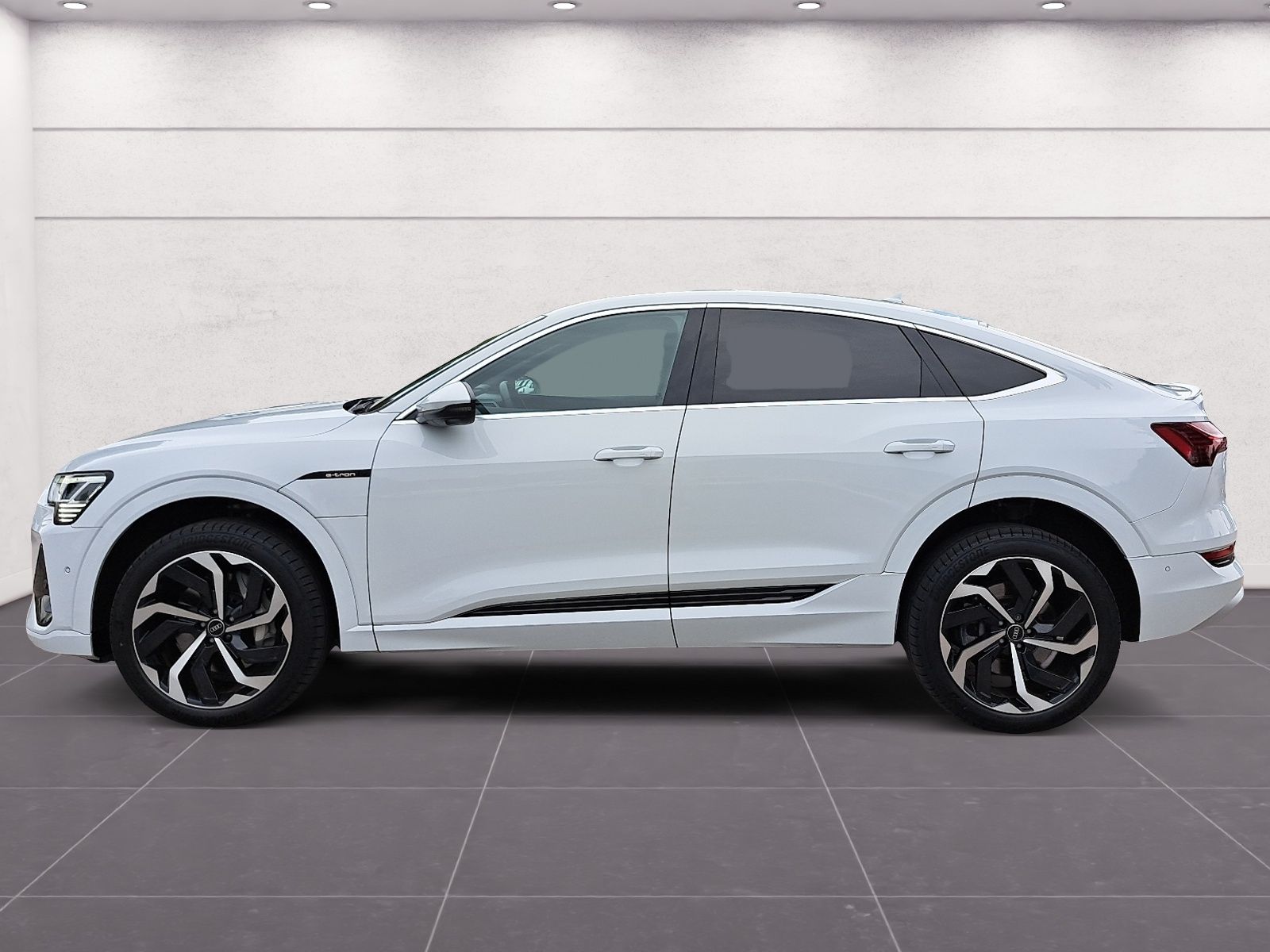 Audi e-tron Sportback 55 quattro S line PANO AHK MMI