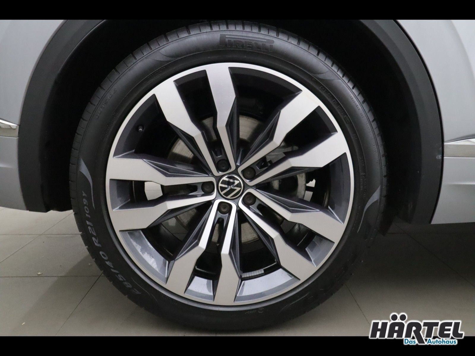 Volkswagen TOUAREG ELEGANCE EHYBRID 3.0 V6 TSI TIPTRONIC - Samsaru's Car Outlet