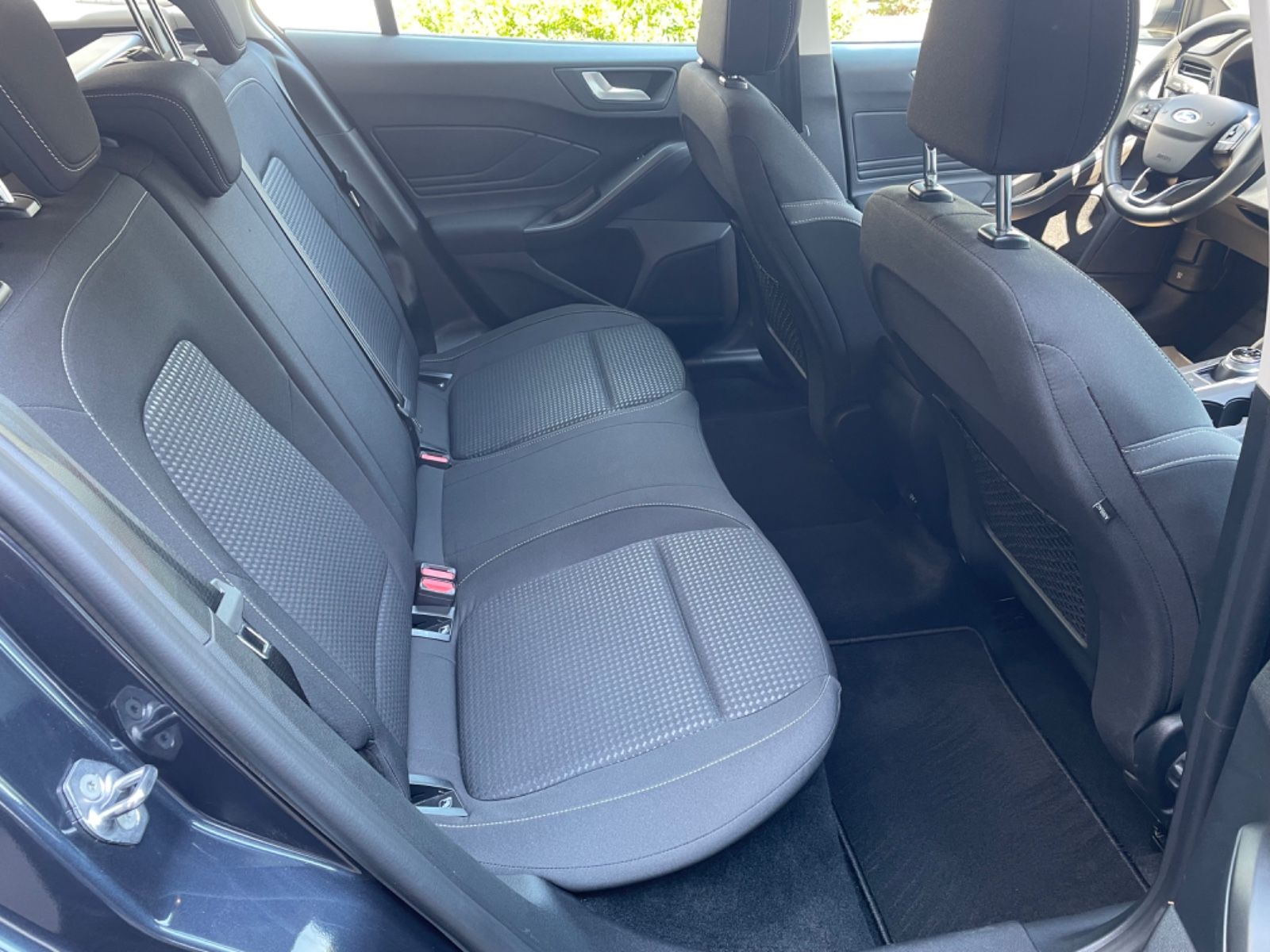 Ford Focus Kombi TDCi150 Auto LED/ACC/NAV/LMF/WiPA