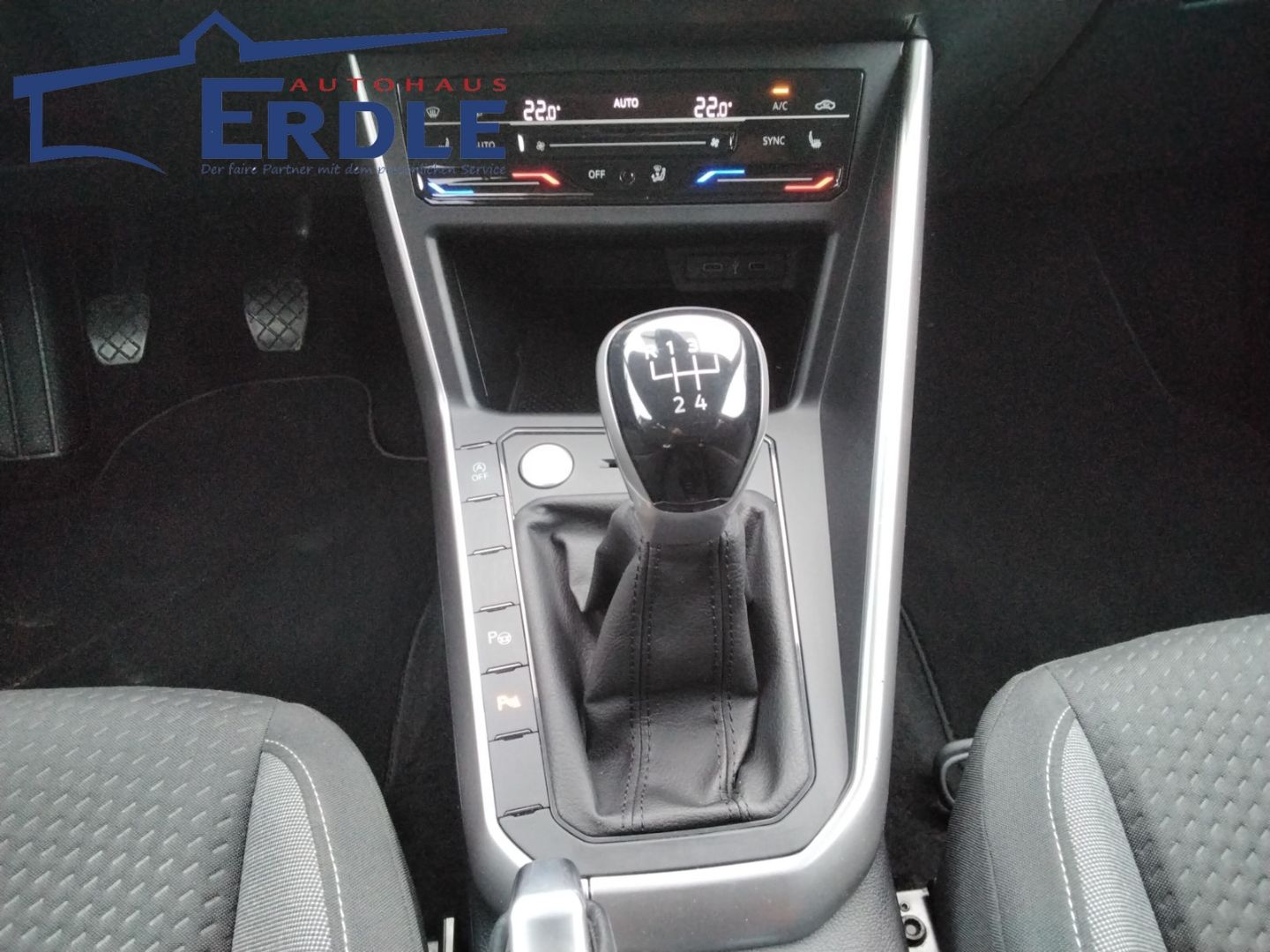Volkswagen Taigo Life 1.0 TSI - Samsaru's Car Outlet