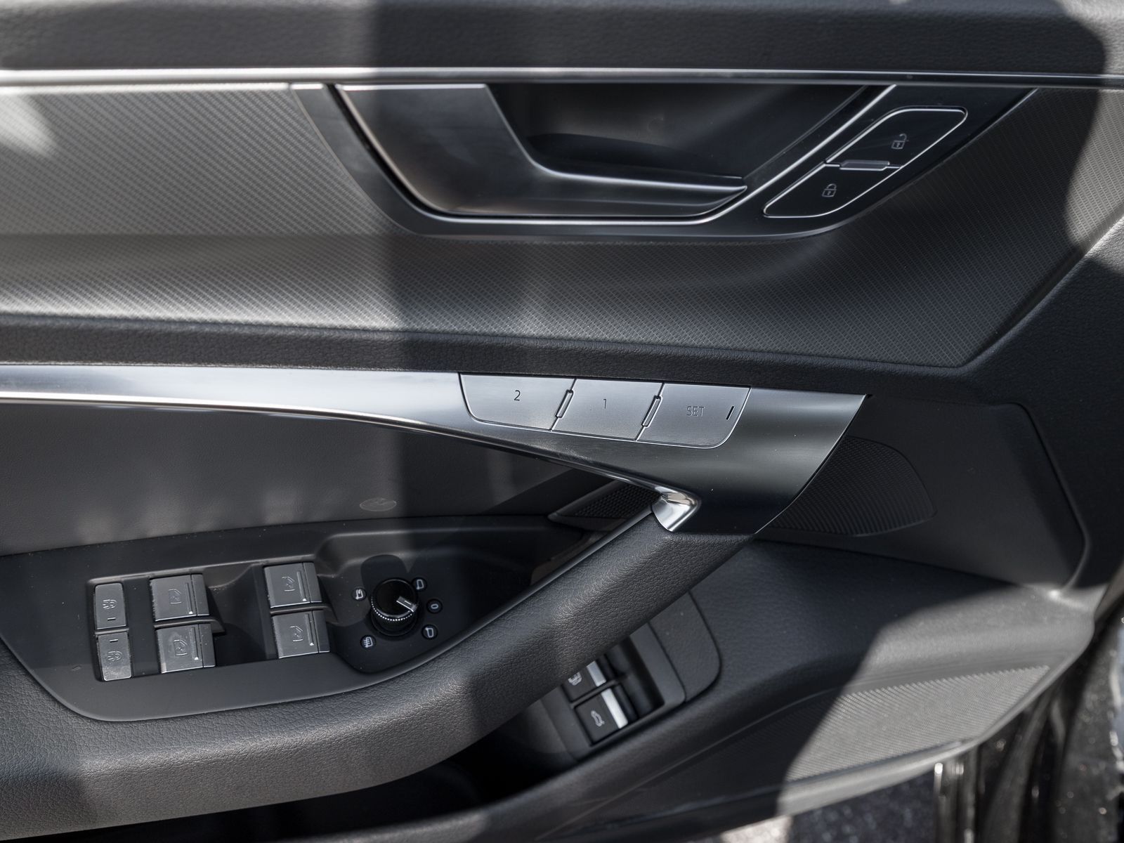 Audi A6 50 TFSIe Q BuO HD-MATRIX HuD LEDER SPORTSITZE" → "Audi A6 50 TFSIe Q - Samsaru's Car Outlet