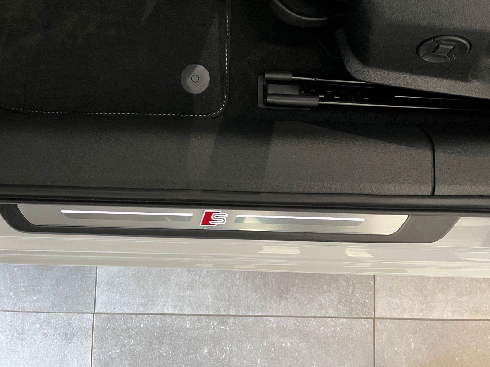 Audi A6 50 3.0 TDI quattro S LINE - Samsaru's Car Outlet