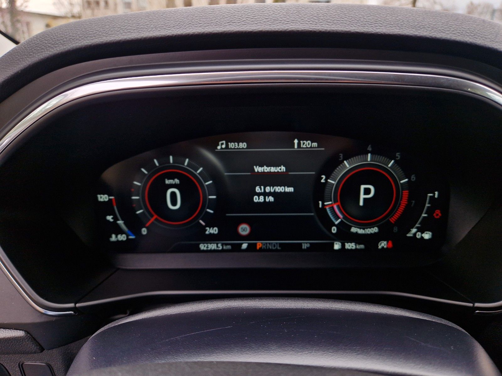 Ford Focus Tun.Titanium 1.Hd Aut. LED AHK NAVI Rf ACC