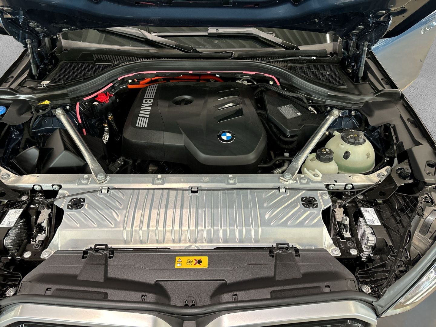 BMW X3 xDrive30e M SPORT LC PROF AHK ALARM ACC 360°P