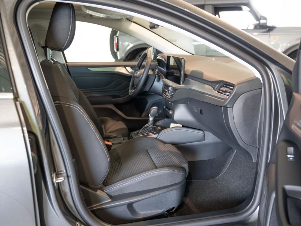 Ford Focus 1.0 MHEV Aut. Titanium X Matrix-LED Panora