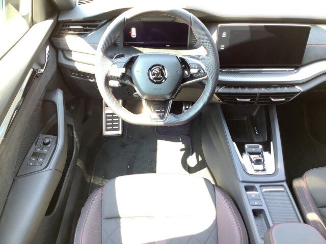 Skoda OCTAVIA COMBI TDI DSG RS - Samsaru's Car Outlet