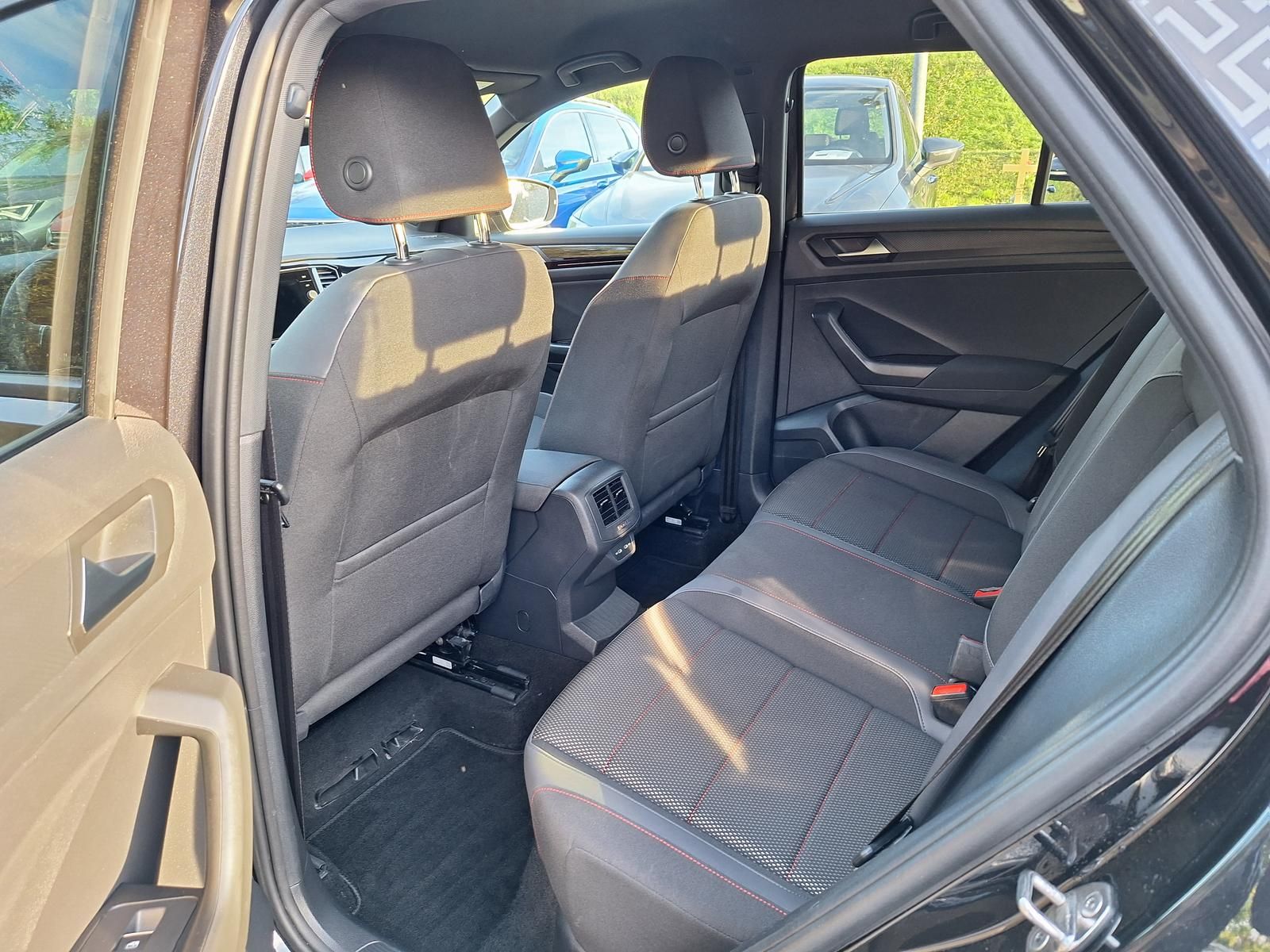 Volkswagen T-Roc 2.0 TSI DSG Sport 4Motion Black-Style - Samsaru's Car Outlet