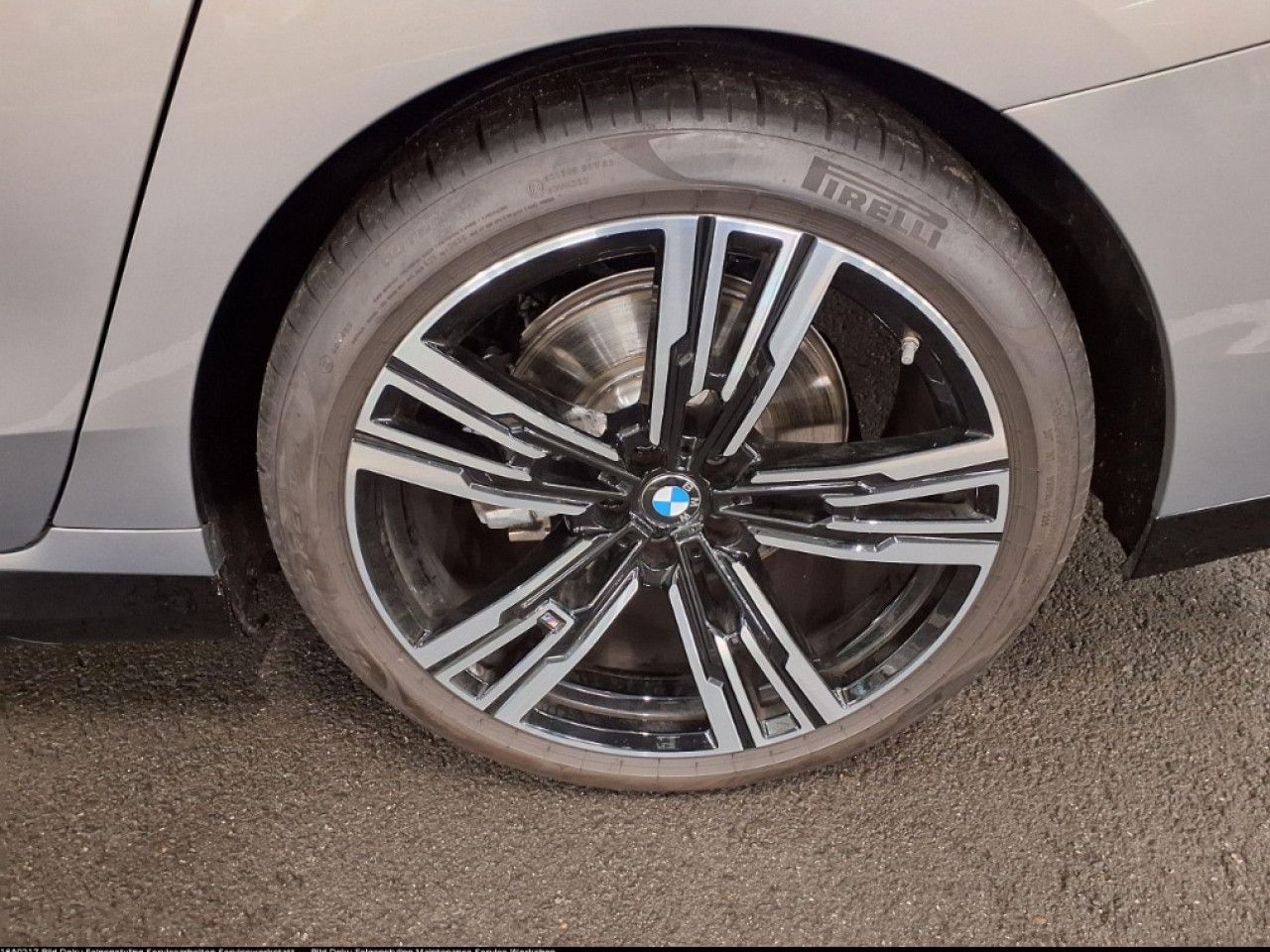 BMW 740d xDr M SPORT FondEnt,AHK,SkyL,StHz,360,DAPro