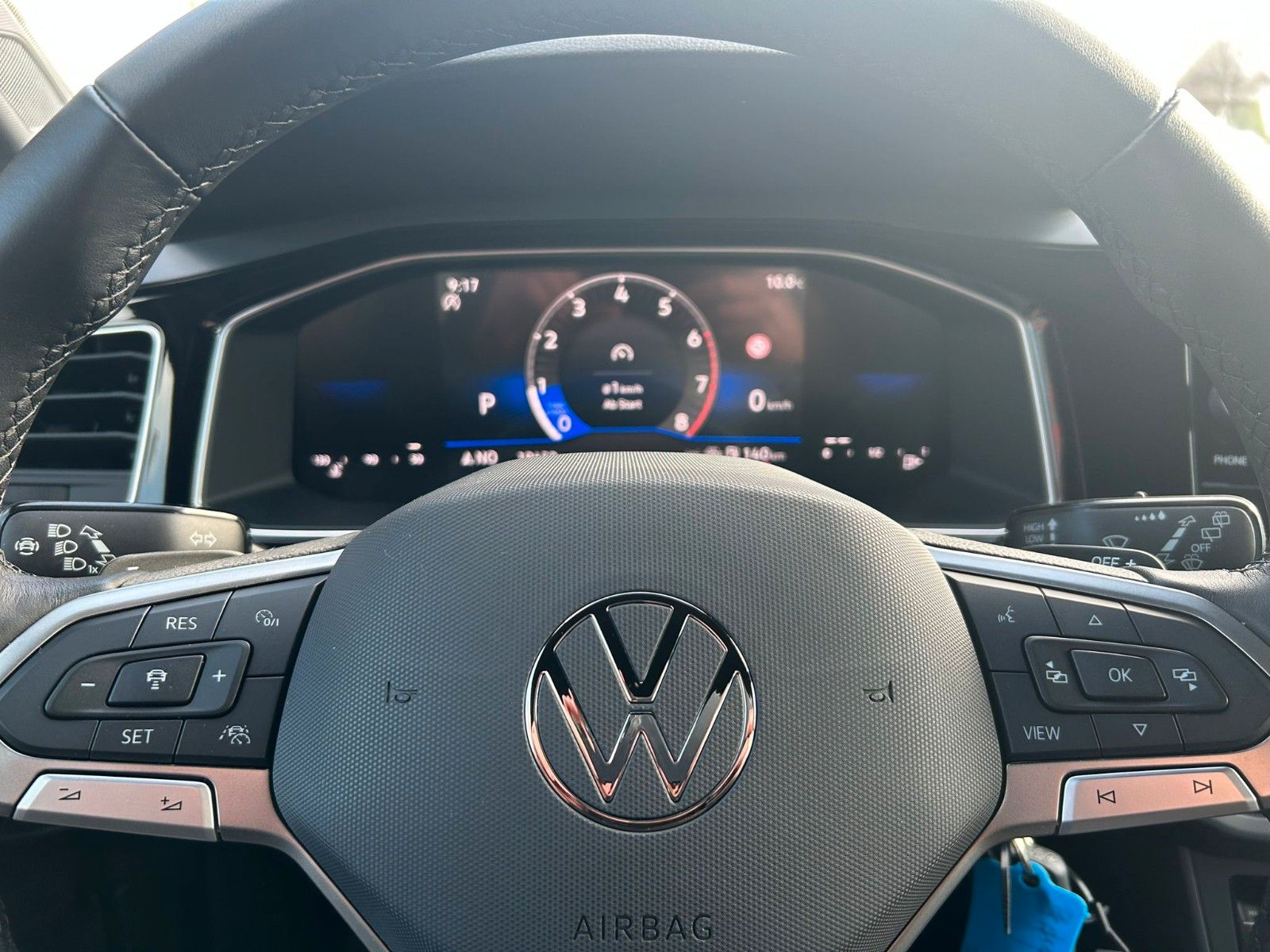 Volkswagen Polo VI R-Line *NAVI*RFK*SHZ*