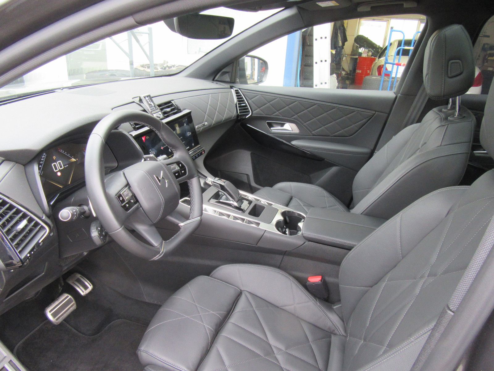 DS Automobiles DS7 Crossback Rivoli PT 180 EAT8*Pano*Sitzheiz*