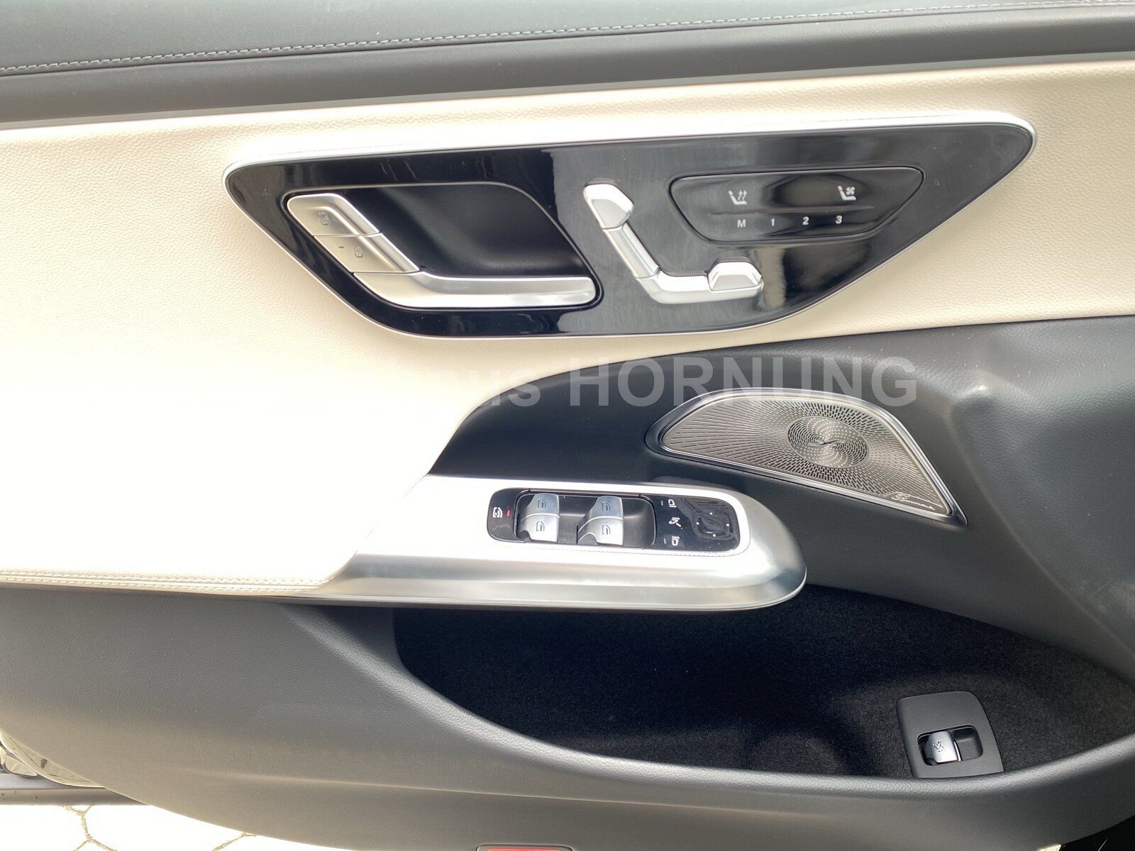Mercedes-Benz E 450d T 4M AMG HUD STDHZ PANOSD AHK DigiL Bur4D