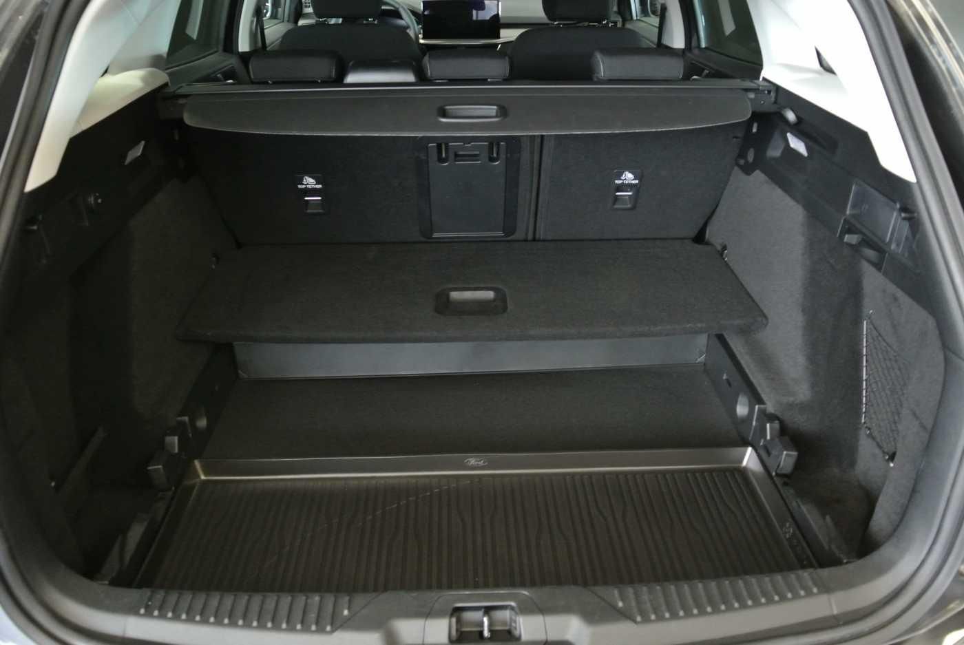 Ford Focus Turnier 1.5 E.Blue Aut. Titanium X +iACC