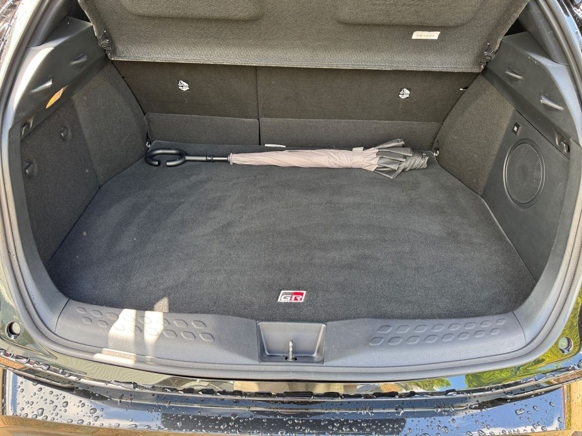 Toyota C-HR 2.0 GR Sport Black - Samsaru's Car Outlet