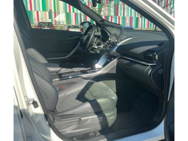 Mitsubishi Eclipse Cross Plus Select Black Hybrid 4WD 2.4 M