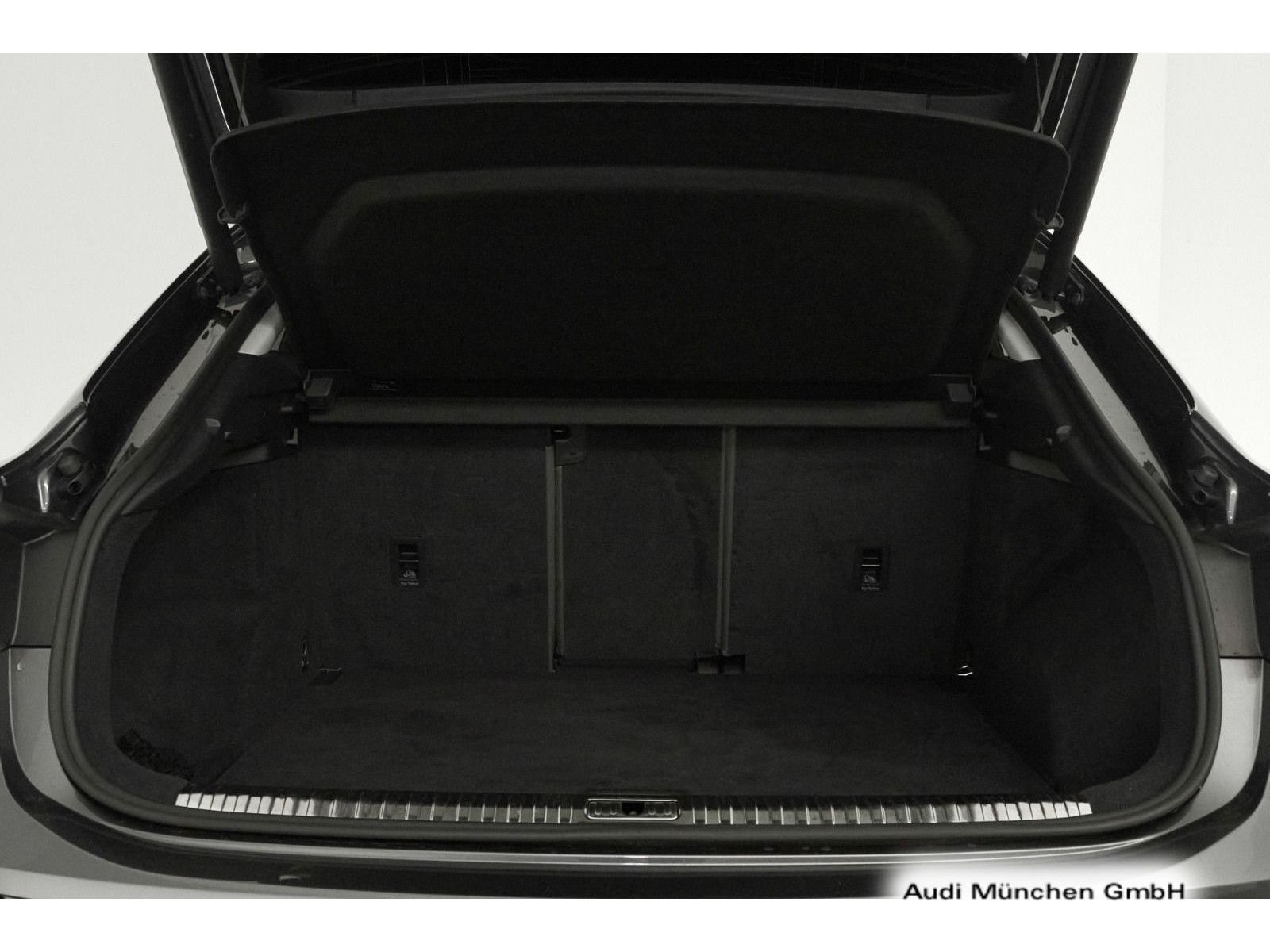 Audi Q3 Sportback 40 TDI qu. S tronic S line - Samsaru's Car Outlet
