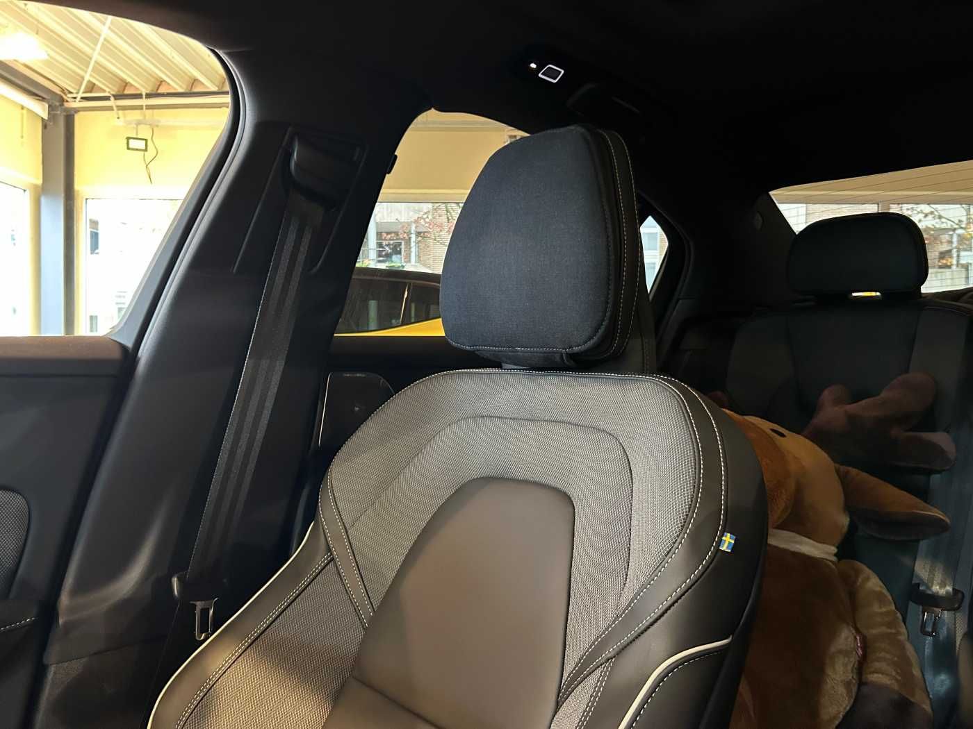 Volvo S60 Plug-In-Hybrid T8 AWD Ultimate Dark, Pano, B