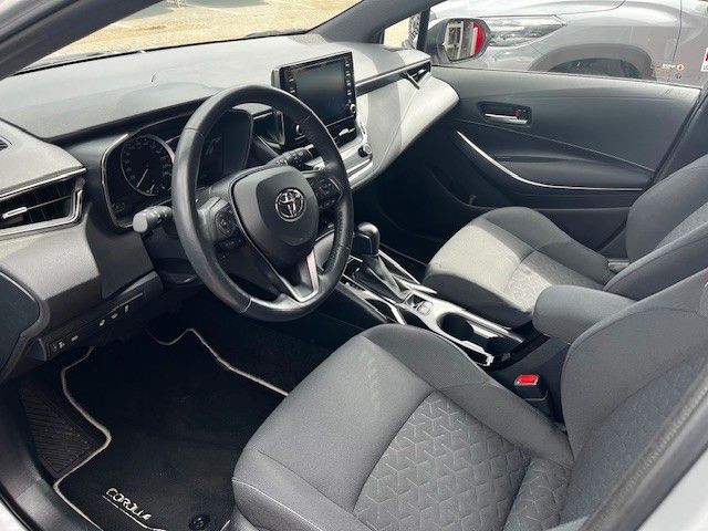 Toyota Corolla TS 1.8 Hybrid Business - Samsaru's Car Outlet