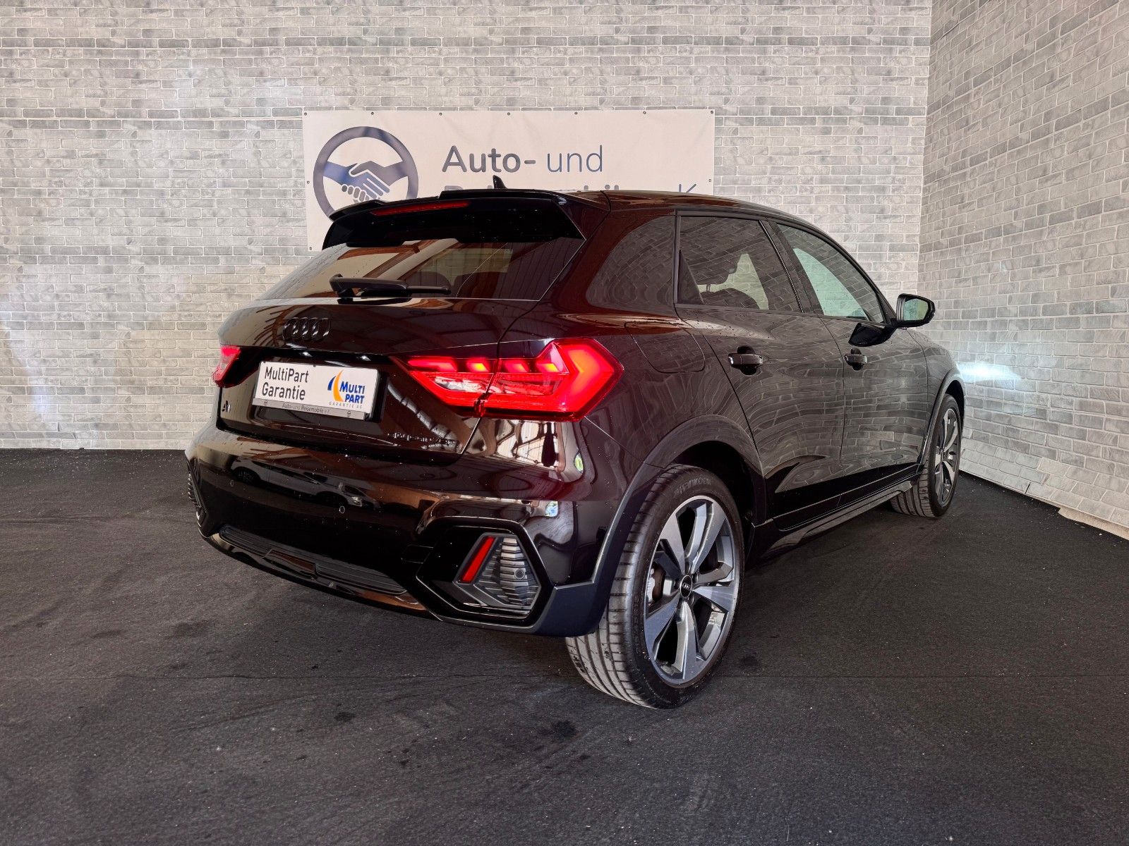 Audi A1 citycarver 35 TFSI S Line - Samsaru's Car Outlet