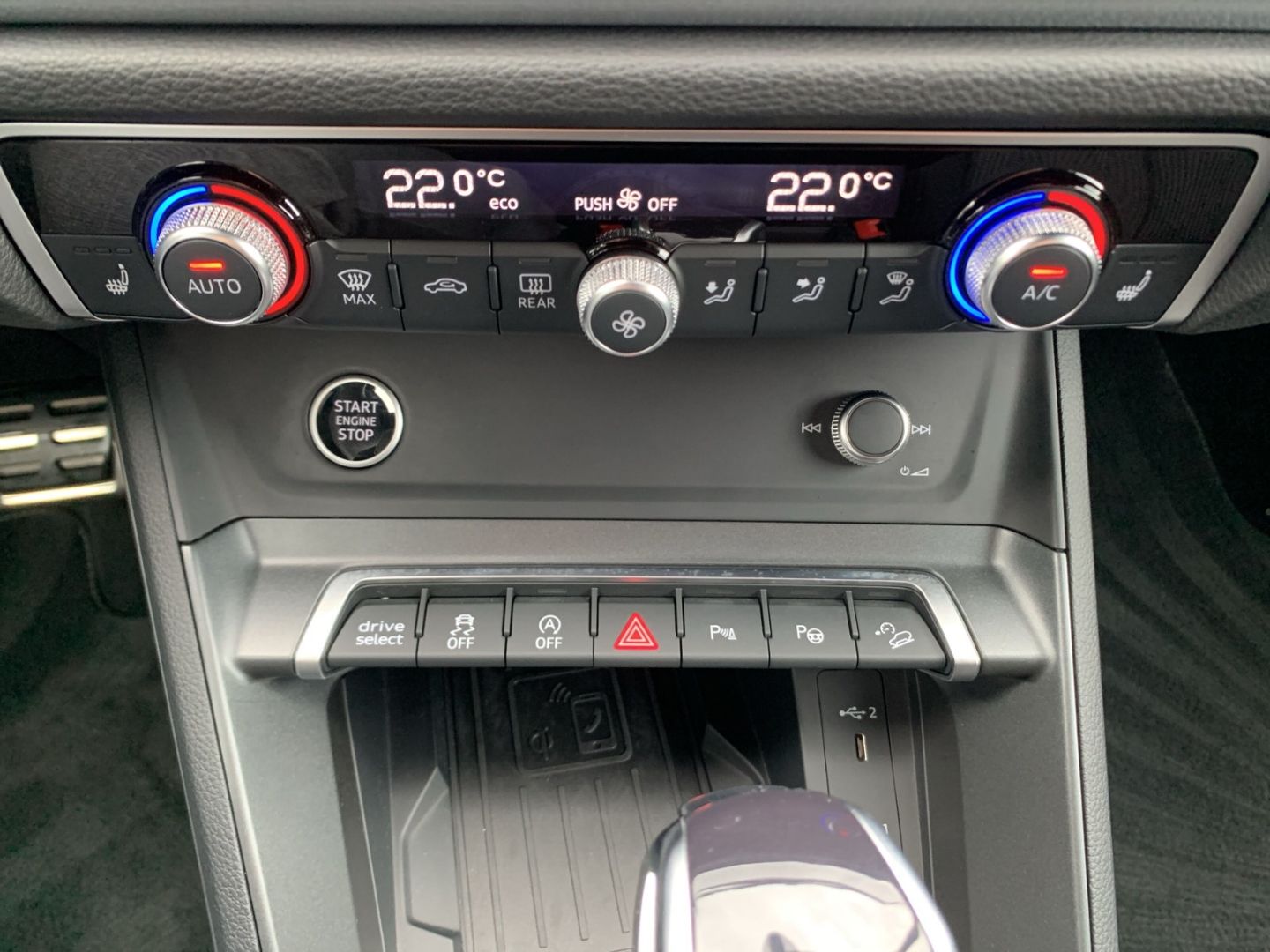 Audi Q3 Sportback 45 TFSI quattro S line - Samsaru's Car Outlet