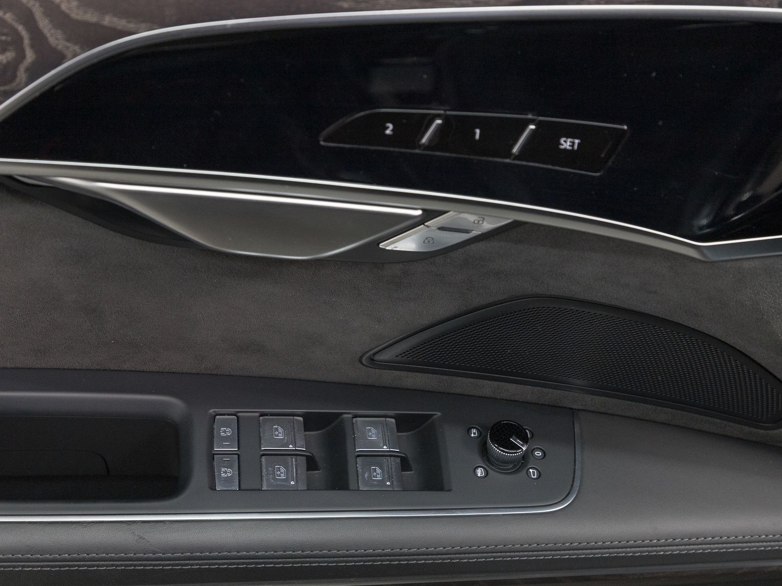Audi A8 60 TFSIe Q LM20 - Samsaru's Car Outlet
