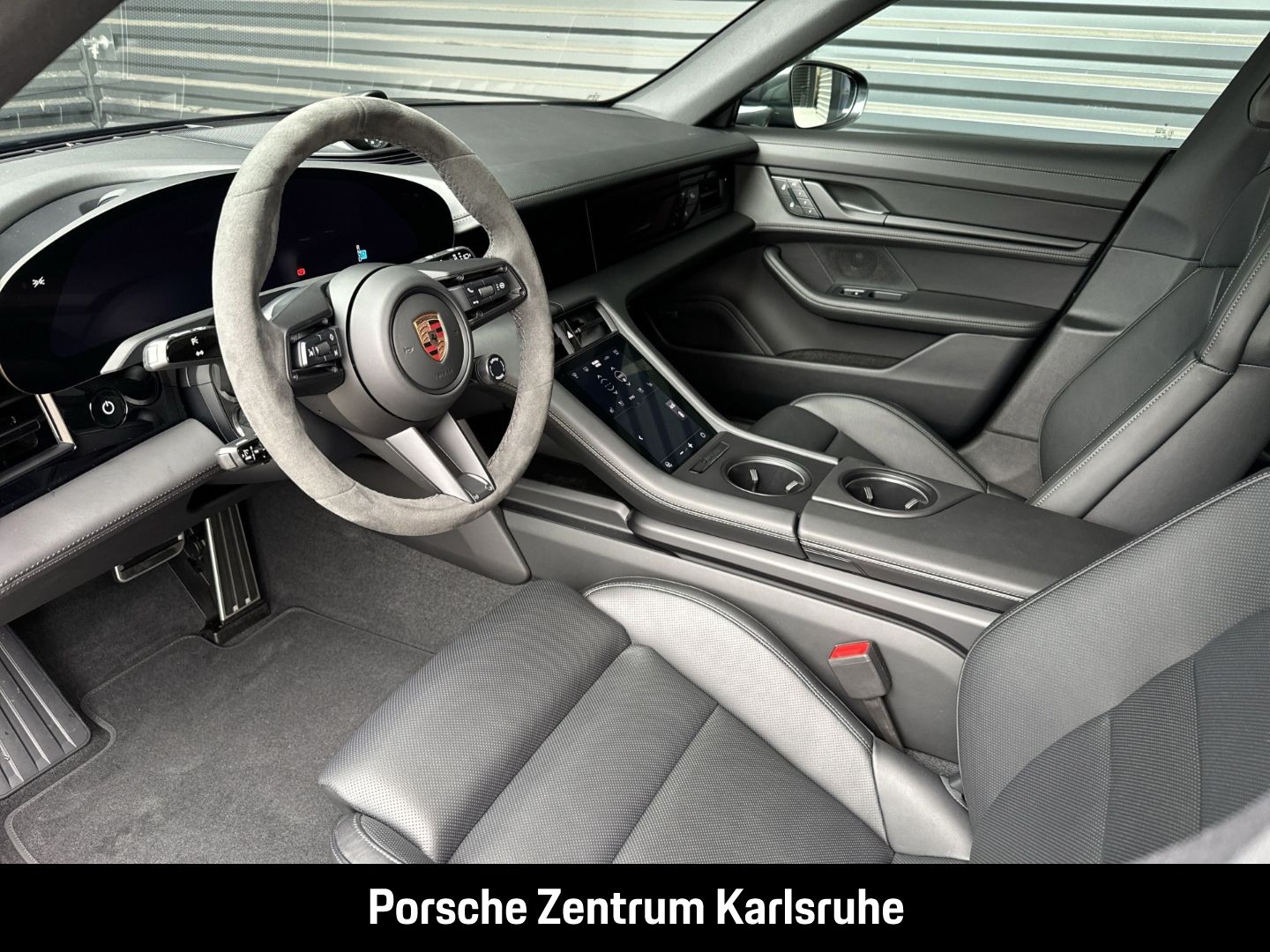 Porsche Taycan 4 Cross Turismo Offroad HA-Lenkung InnoDr