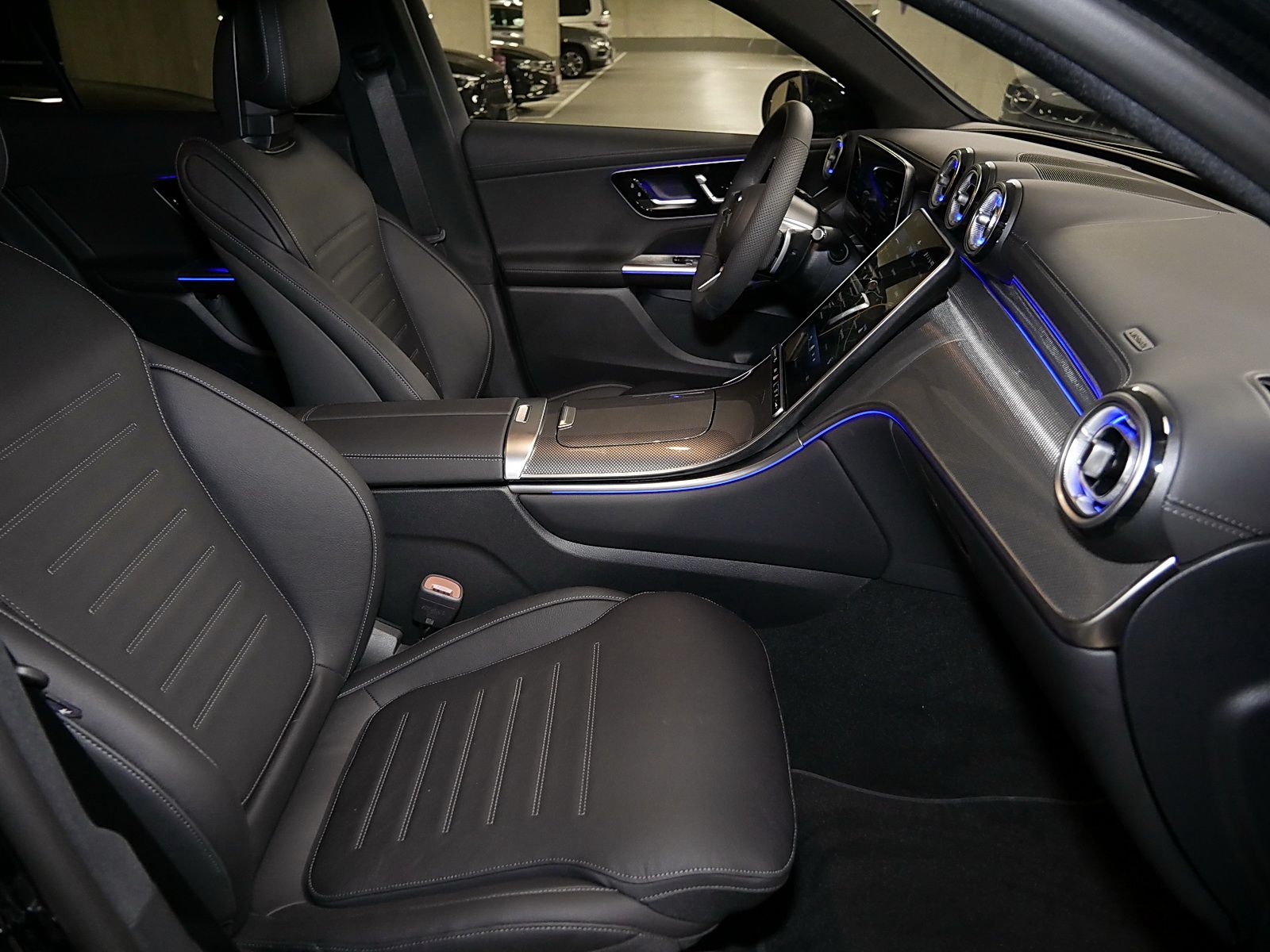 Mercedes-Benz GLC 450 d 4MATIC Coupé AMG MBUX Burm Ambiente