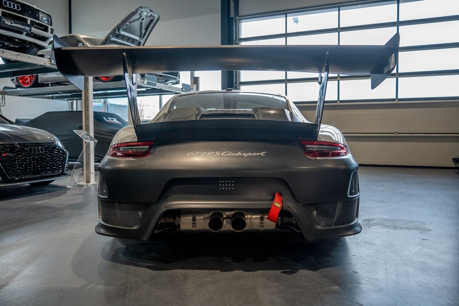 Porsche GT2 RS Clubsport - Samsaru's Car Outlet