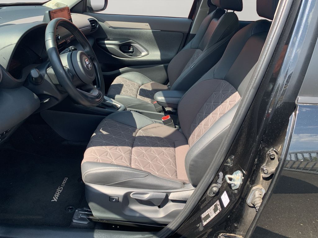 Toyota Yaris Cross Hybrid 1.5 VVT-i Elegant