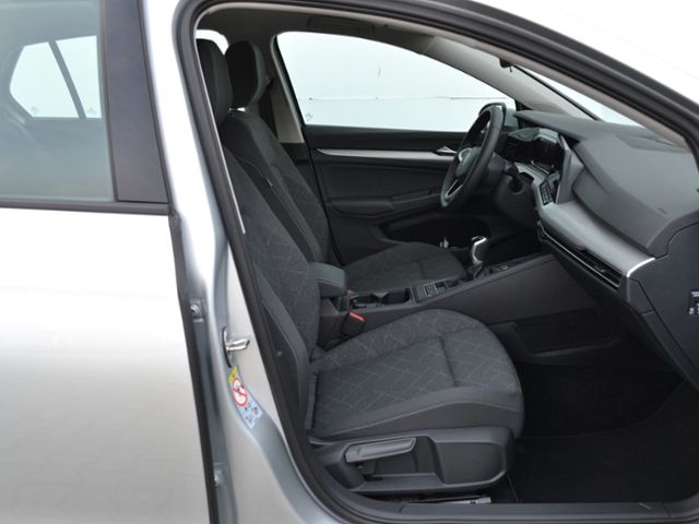Volkswagen Golf VIII 1.5 TSI Life - Samsaru's Car Outlet