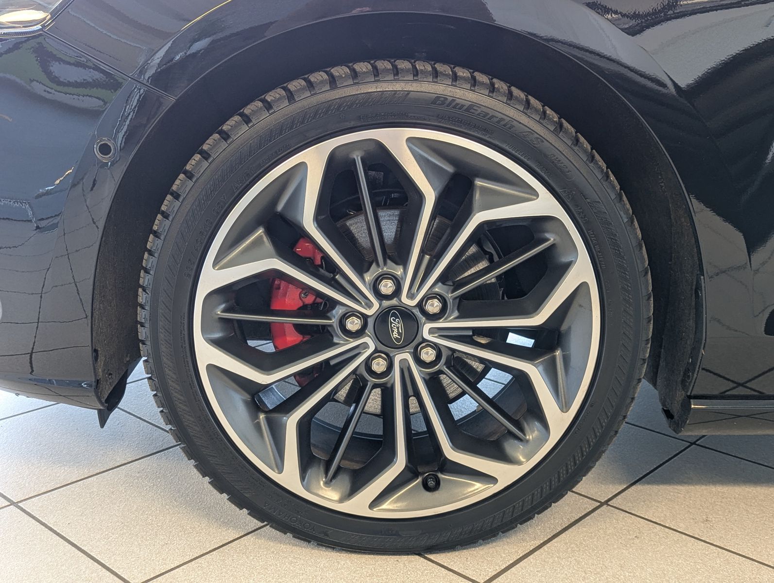 Ford Focus 1.0 ST-Line X Styling Matrix B&O Pano 18"