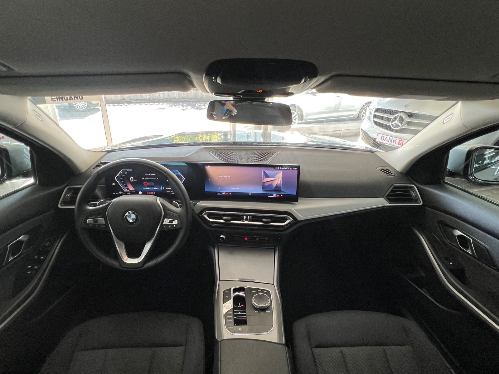 BMW 320d Lim. x Drive AHK+Driving Assist