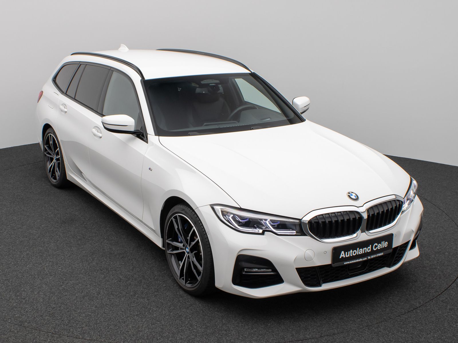 BMW 330e M Sport - Samsaru's Car Outlet
