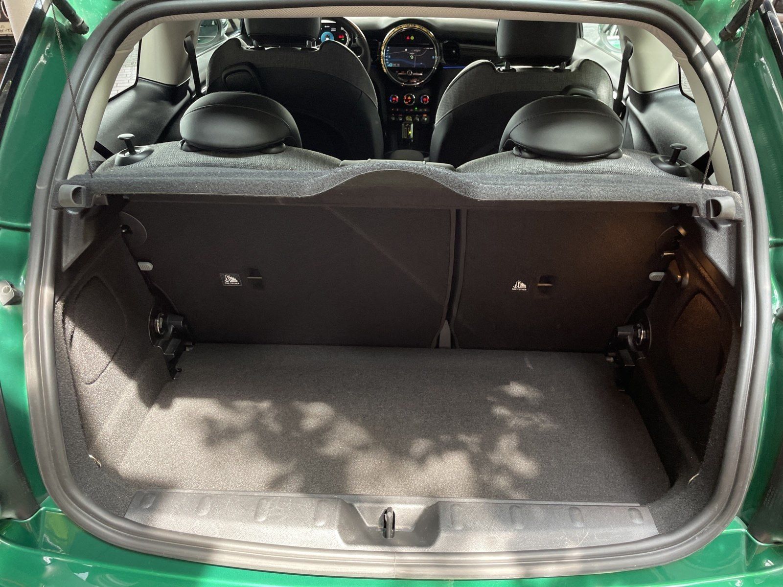 MINI Cooper SE Classic - Samsaru's Car Outlet