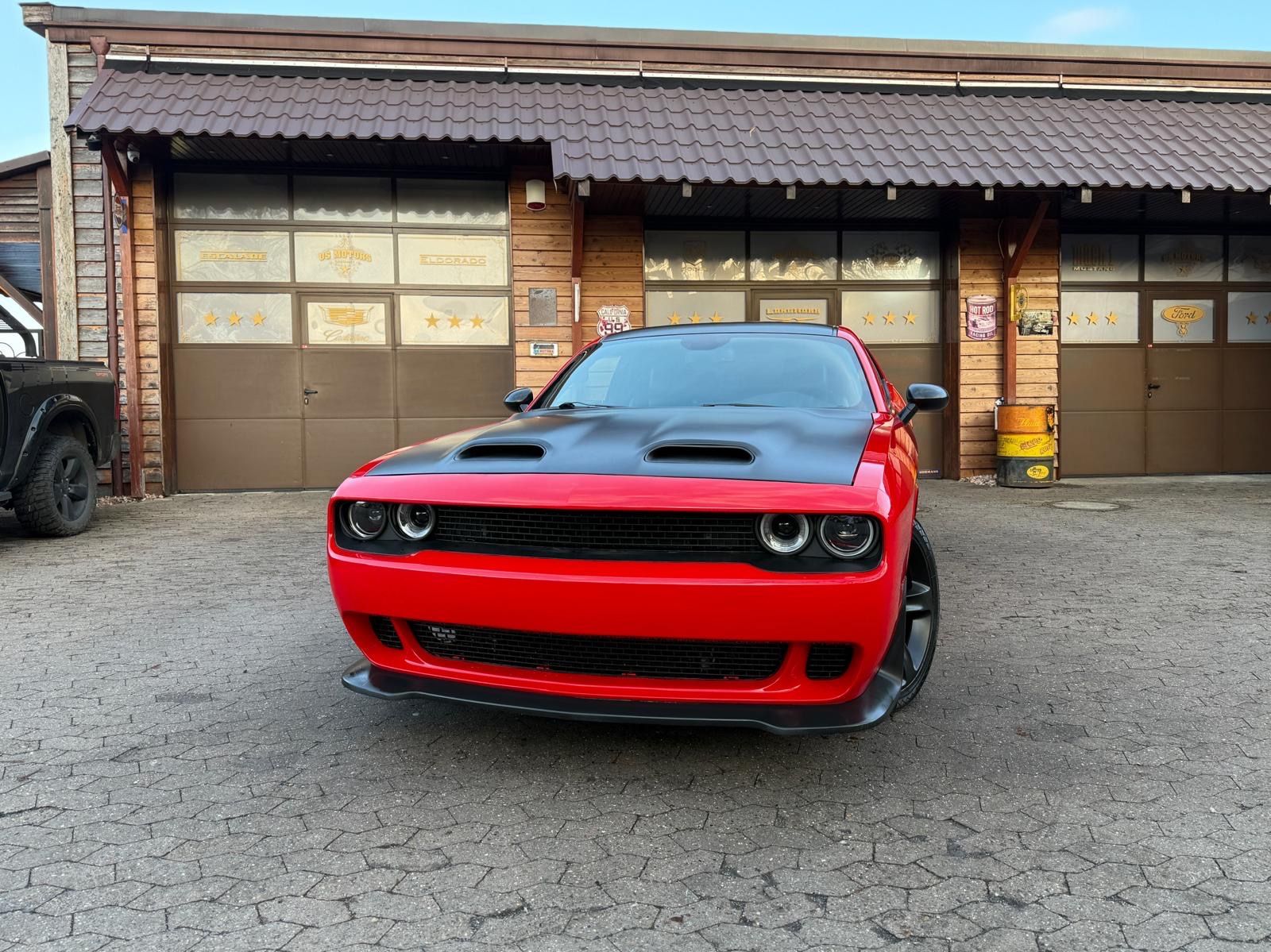 Dodge 5,7 V8*SRT KIT*LEDER*NAVI*KEYLESS*GARNTIE*SERVIC